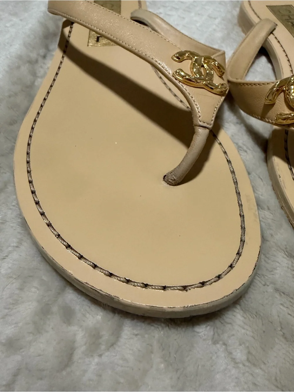 CHANEL Nude Leather CC Logo Thong Sandals